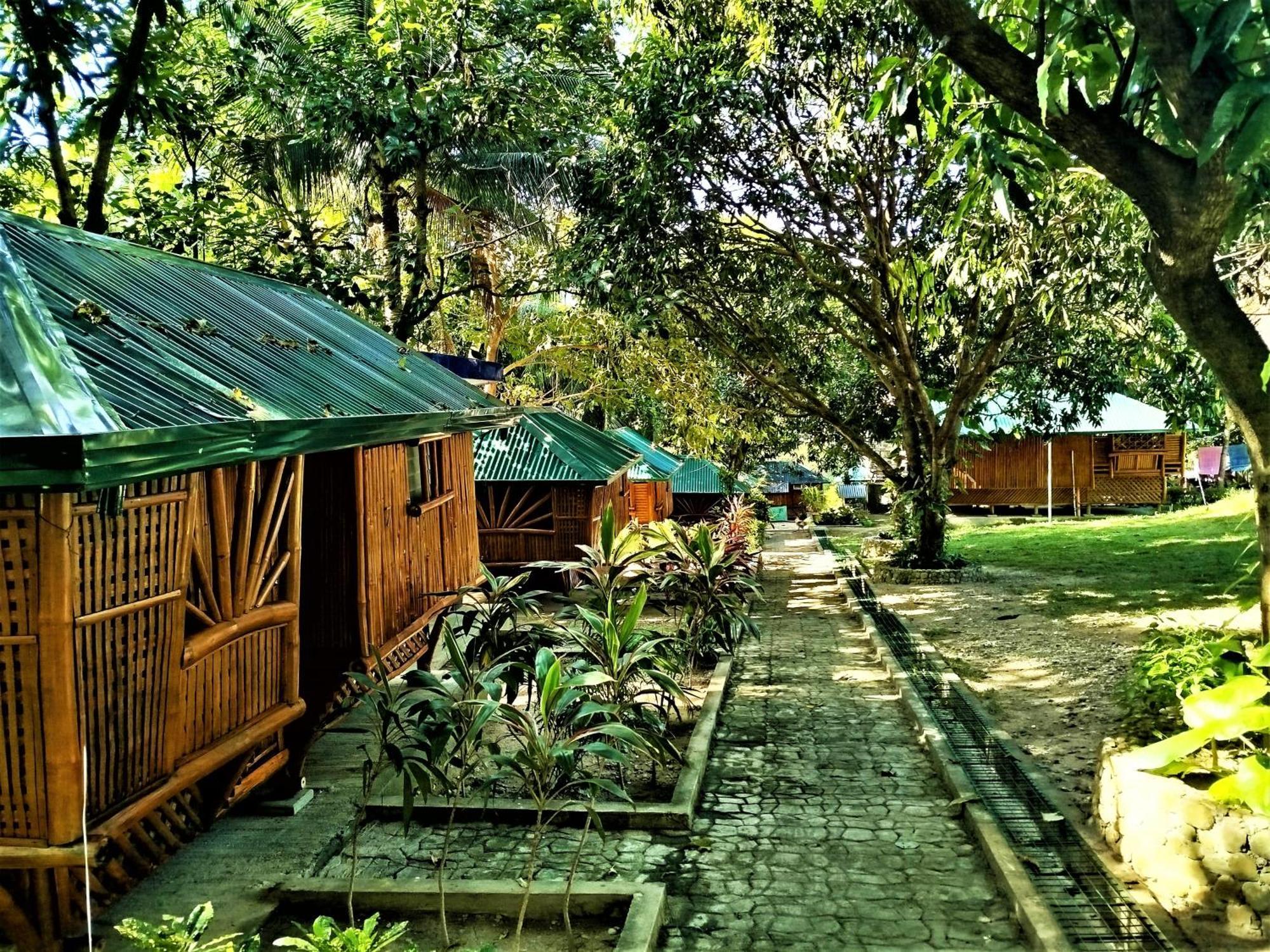 Rea'S Bamboo Resort Gabaldon 外观 照片