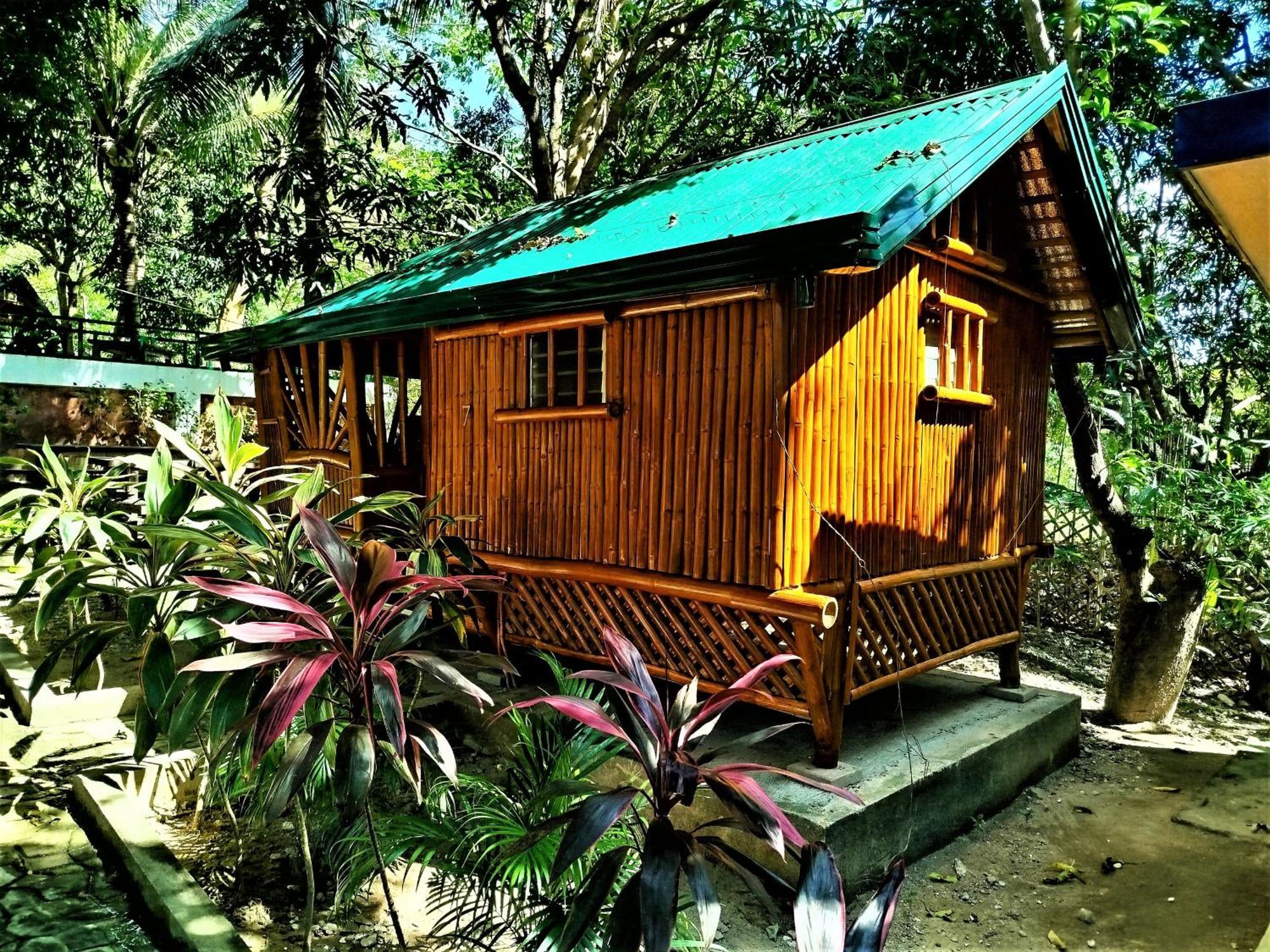 Rea'S Bamboo Resort Gabaldon 客房 照片