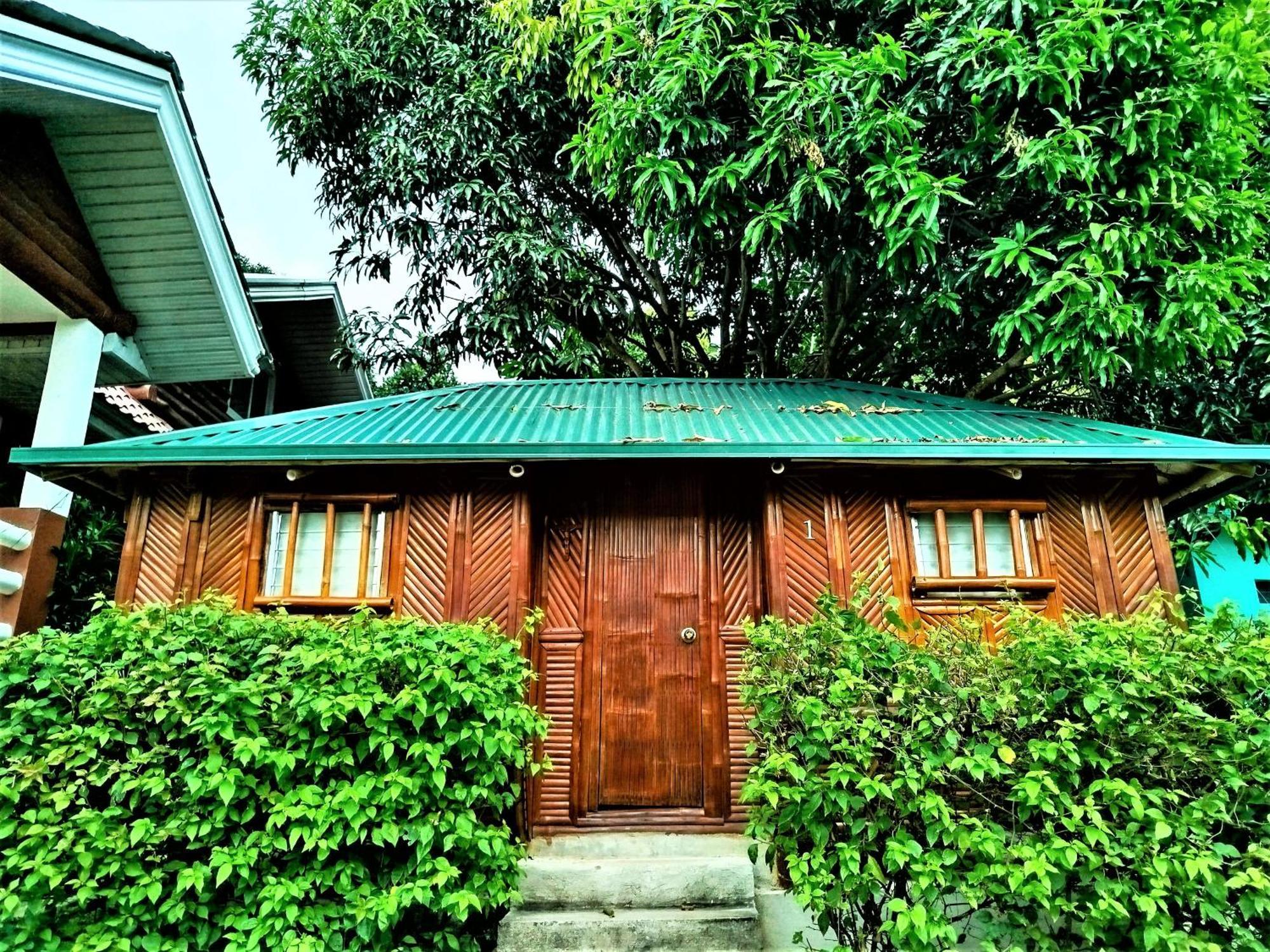 Rea'S Bamboo Resort Gabaldon 客房 照片